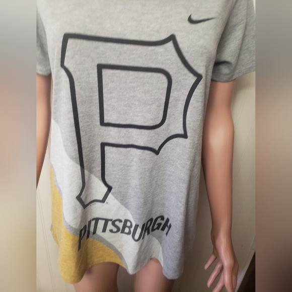 Gray Genuine Merchandise Pittsburgh Pirates P Logo "The Nike Tee"- Sz L - Picture 5 of 7